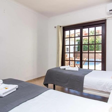 Villa Dogueno- Privat Pool & Privacy & Albufeira Center Exterior photo