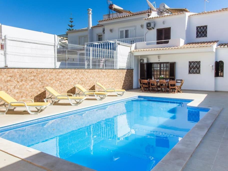 Villa Dogueno- Privat Pool & Privacy & Albufeira Center Exterior photo