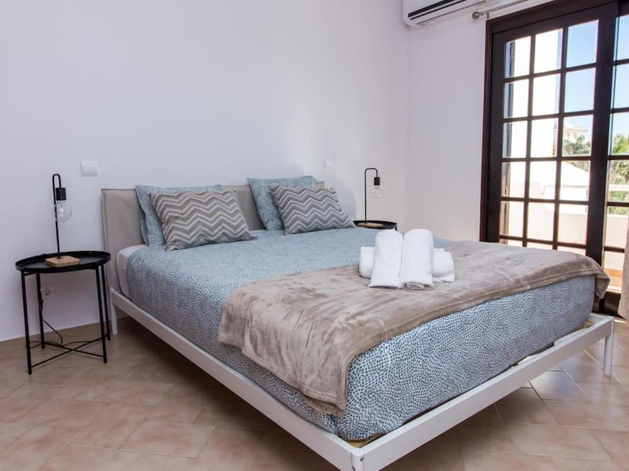 Villa Dogueno- Privat Pool & Privacy & Albufeira Center Exterior photo